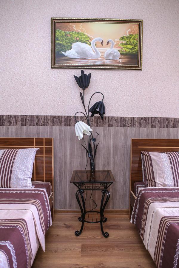 Metekhi Ubani'S Guesthouse Tbilisi Exteriör bild